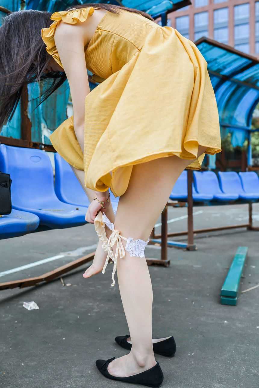 极品萝莉网红萌兰酱上海大学露出无圣光套图[95P] 3