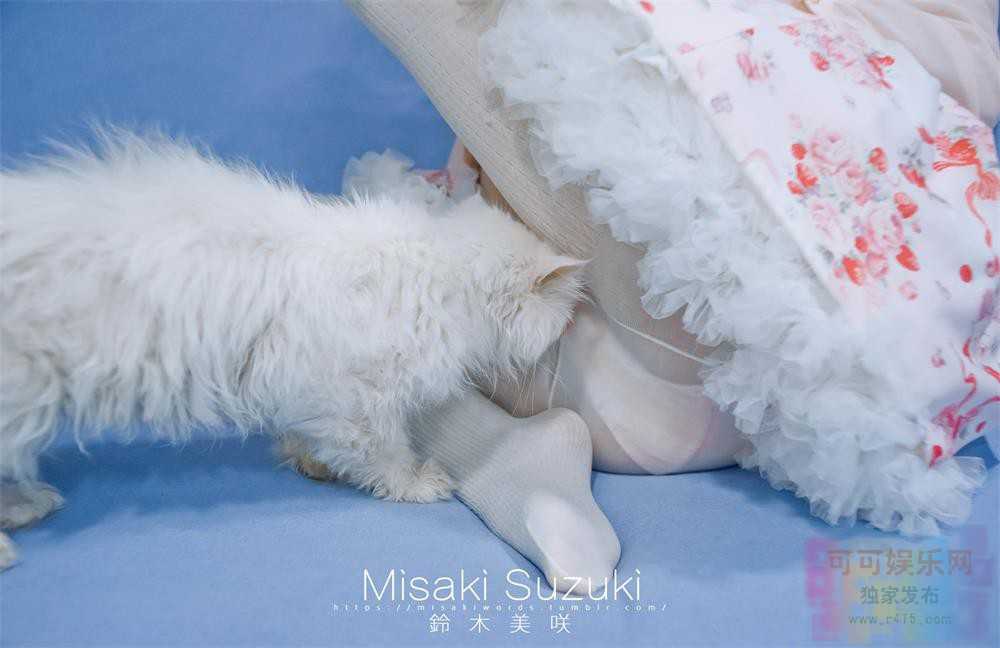 软软趴在床单上/铃木美咲写真足控福利资源三套（1）