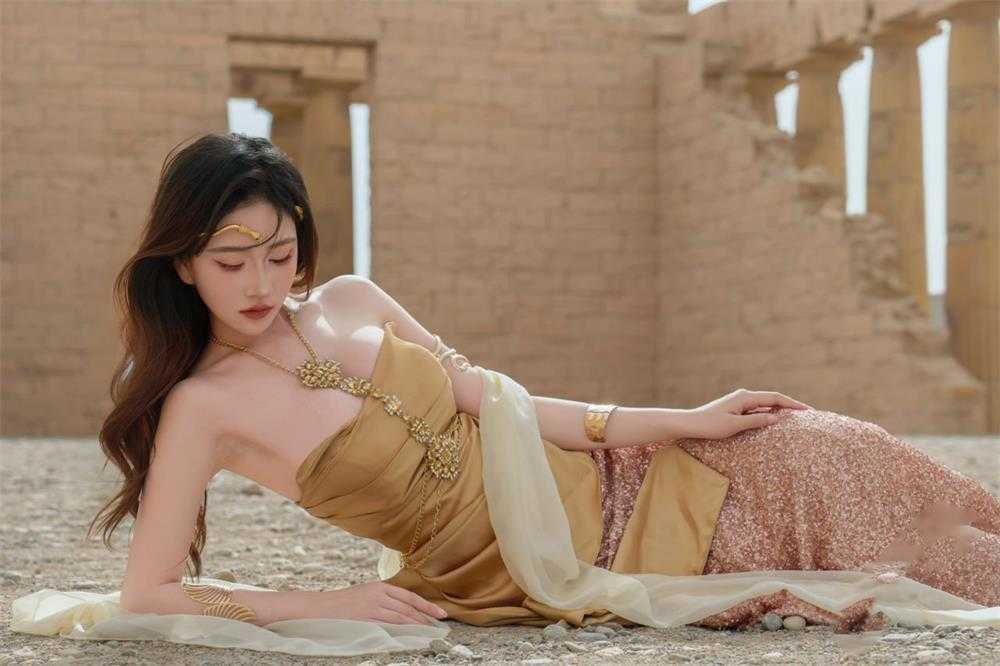 [年年] 圣墟+夏日物语+琳妮特 [161P/1.11G]（）1