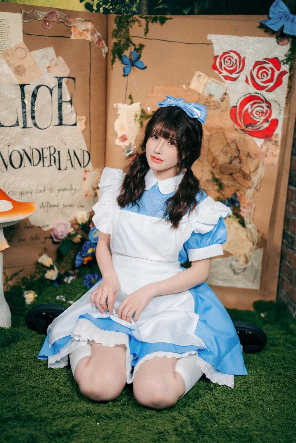 [鹿八岁] 爱丽丝梦游仙境 [24P/960M] 2